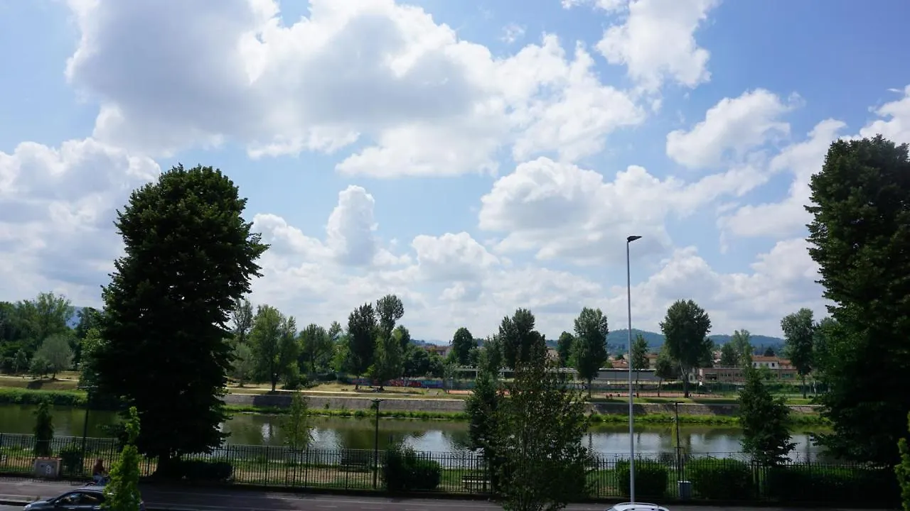 Arno River View Apartment Terraces, Free Parking Florens