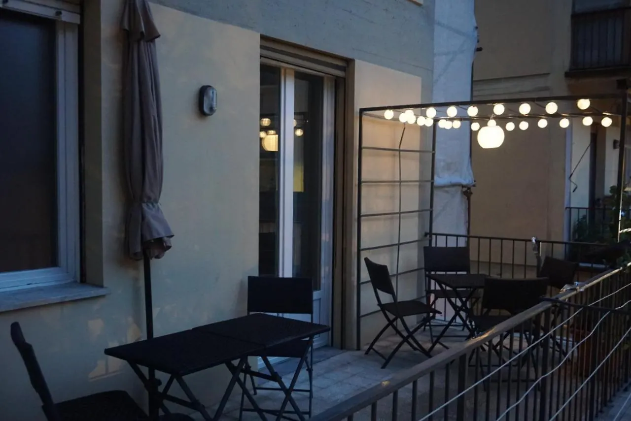 Arno River View Apartment Terraces, Free Parking Florens 0*,  Italien