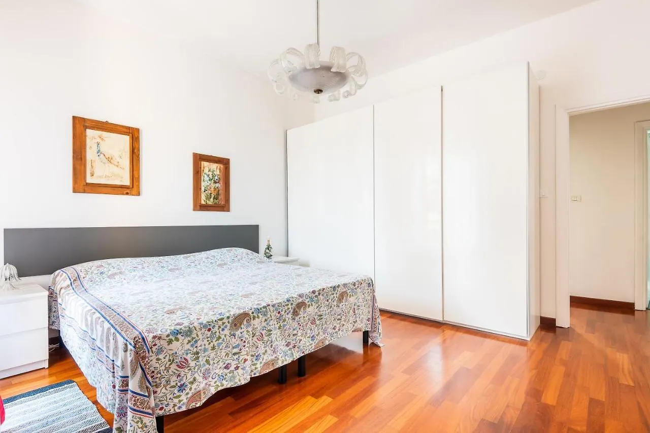 Arno River View Apartment Terraces, Free Parking Florens Italien